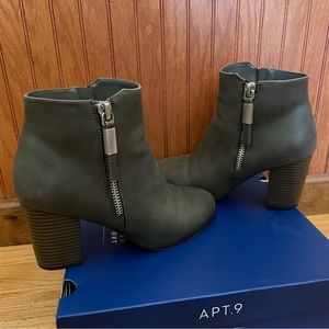 Apt.9 Timezone Ankle Boots